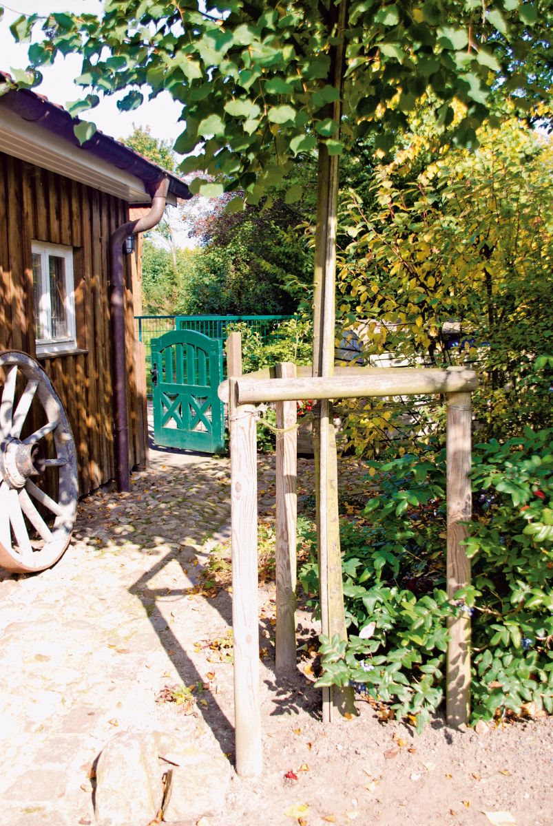 Baumpfahl grün 6 x 100 cm gefräst, gefast, gespitz